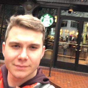 Meet your Posher, Dustin